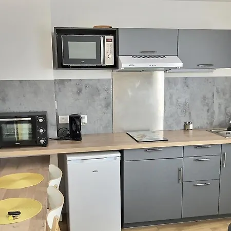 L'amarelo アパート *